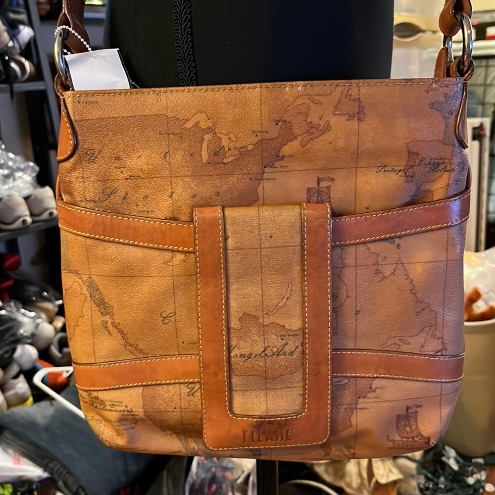 la Classe Alvero Martini Crossbody Bag